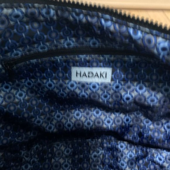 Hadaki Hobo Bag - Picture 4 of 6